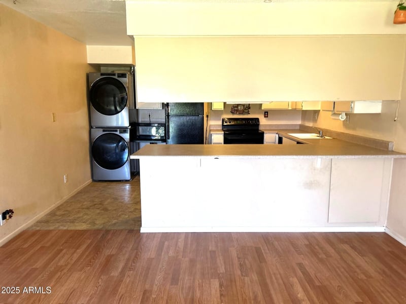 141 Date -- #6, Mesa, AZ 85201