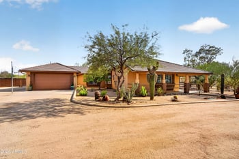 141 E Cloud Rd, Phoenix, AZ 85086