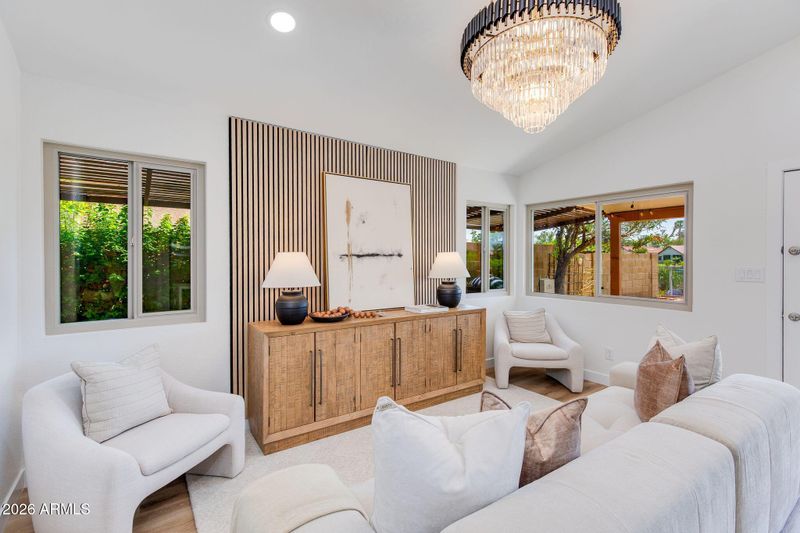 141 S Lakeview Blvd, Chandler, AZ 85225