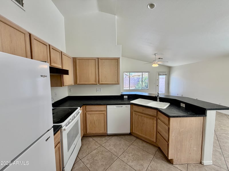 141 W Shannon St, Gilbert, AZ 85233
