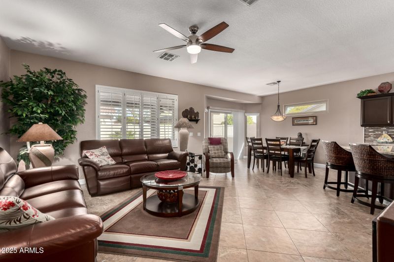 1410 E Palm Beach Dr, Chandler, AZ 85249