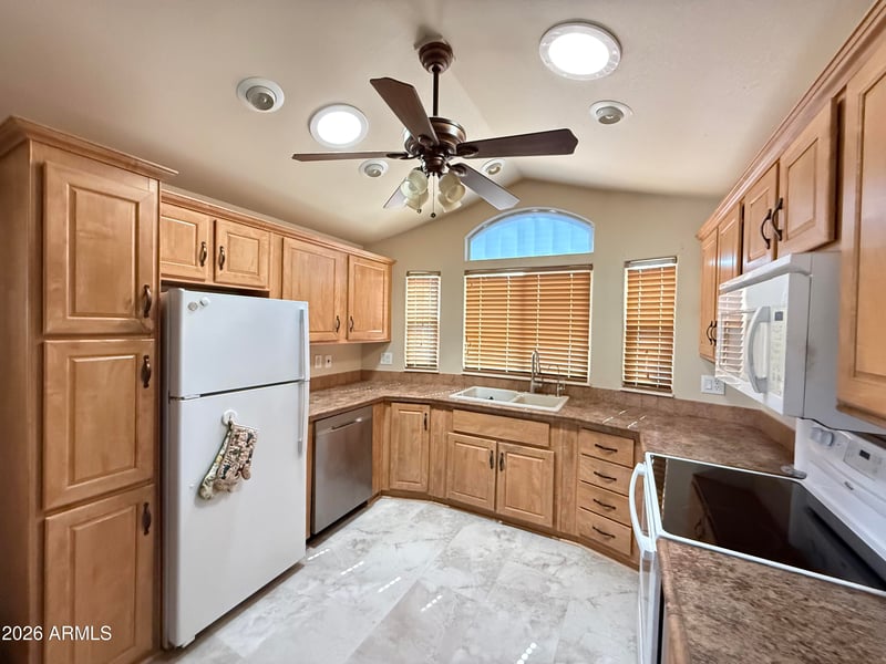 1410 Havasupai Dr #410, Apache Junction, AZ 85119