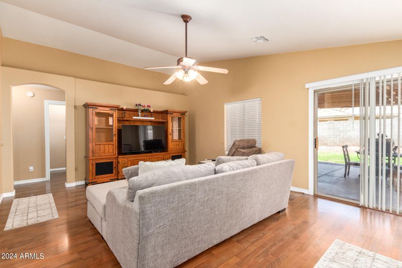 1410 W 18th Ave, Apache Junction, AZ 85120