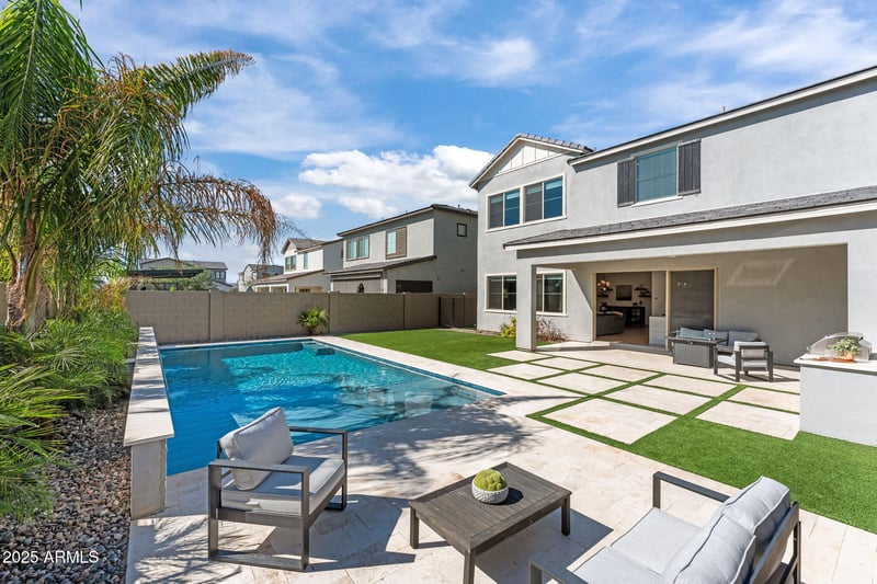 1411 Carob Dr, Gilbert, AZ 85298