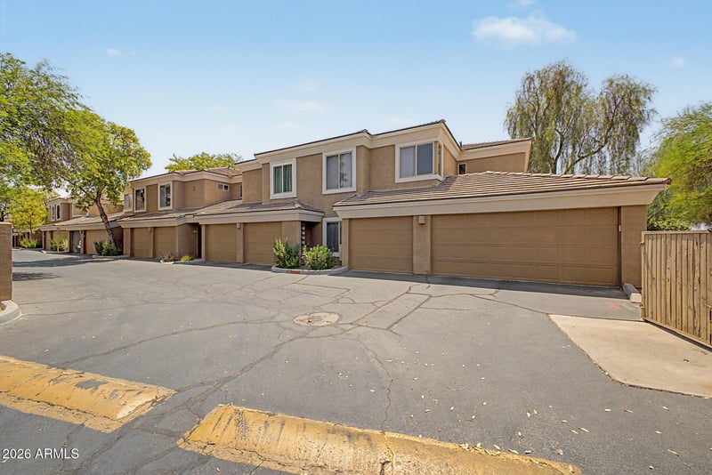 1411 Orangewood Ave #205, Phoenix, AZ 85020