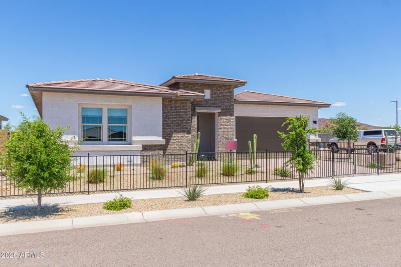 14116 Honeysuckle Dr, Surprise, AZ 85387