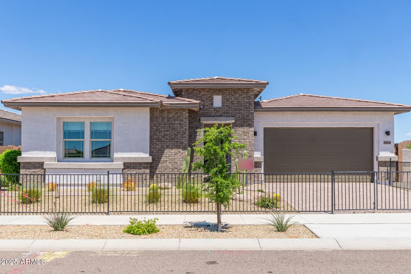 14116 Honeysuckle Dr, Surprise, AZ 85387