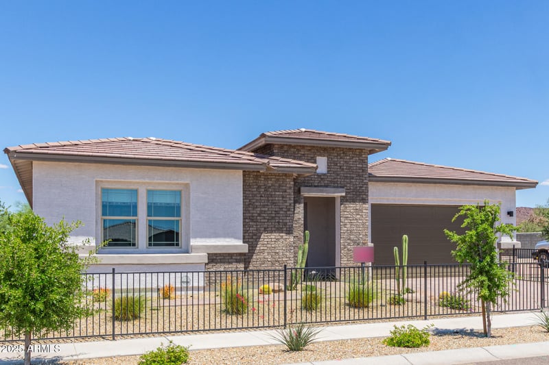 14116 Honeysuckle Dr, Surprise, AZ 85387