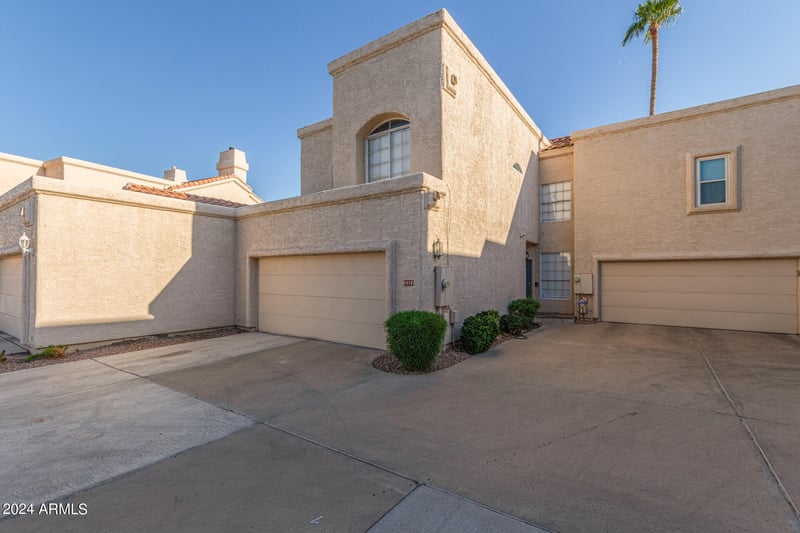 1413 Coral Reef Dr, Gilbert, AZ 85233
