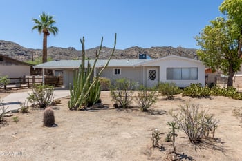 1413 Dobbins Rd, Phoenix, AZ 85042