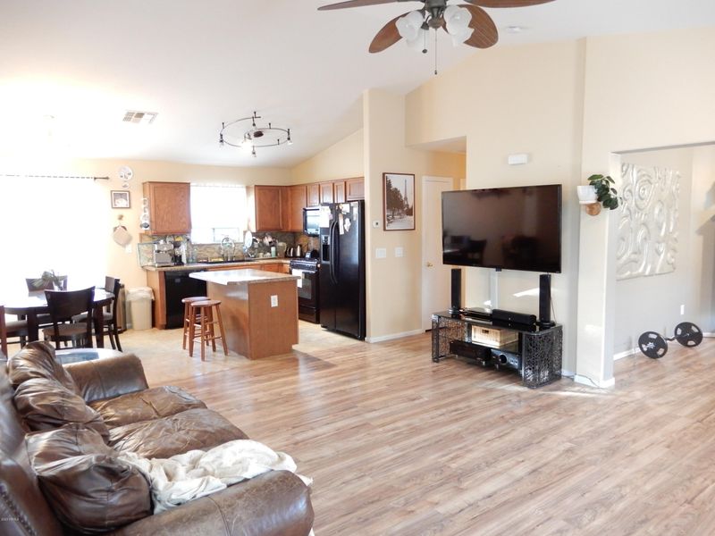 1413 E Leslie Ave, San Tan Valley, AZ 85140