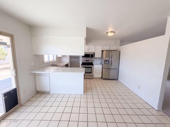 1413 W Behrend Dr, Phoenix, AZ 85027