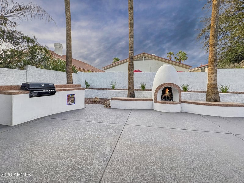 14132 Bent Tree Cir, Litchfield Park, AZ 85340