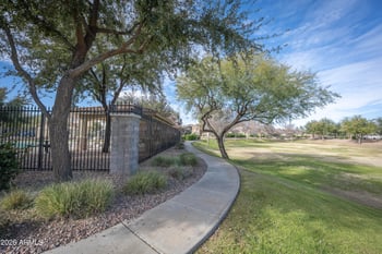 14133 Country Gables Dr, Surprise, AZ 85379