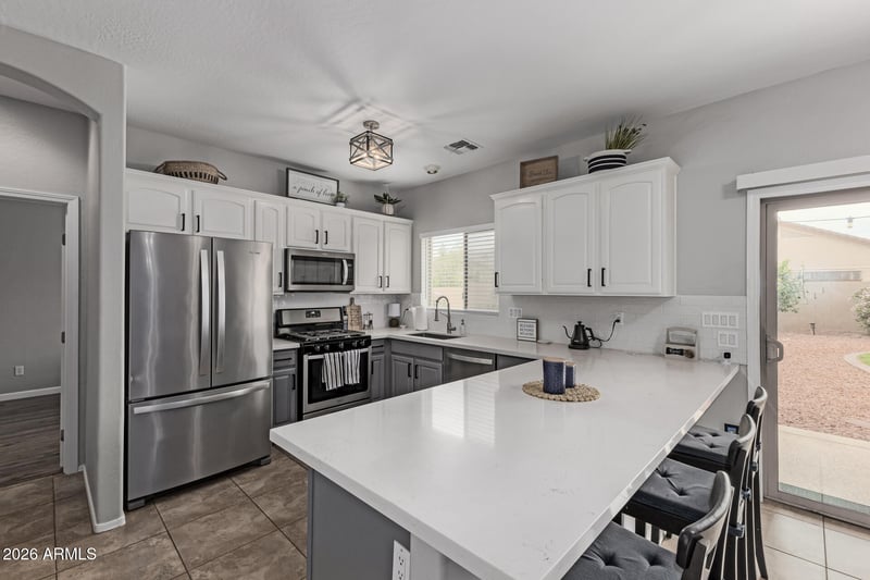 14135 Gelding Dr, Surprise, AZ 85379