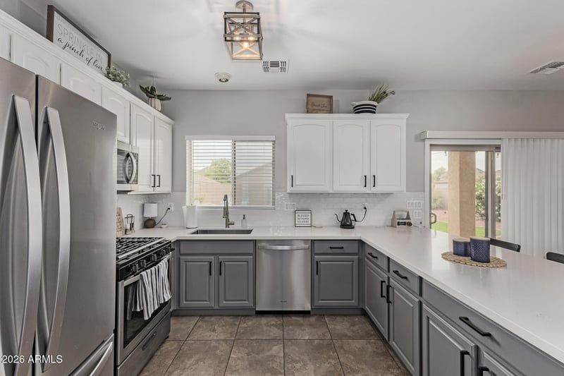 14135 Gelding Dr, Surprise, AZ 85379