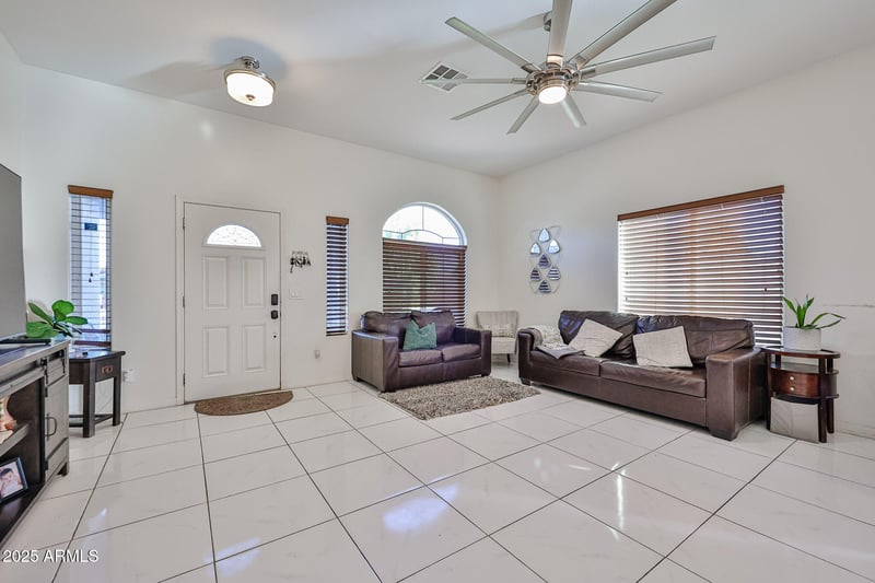 1414 112th Dr, Avondale, AZ 85323
