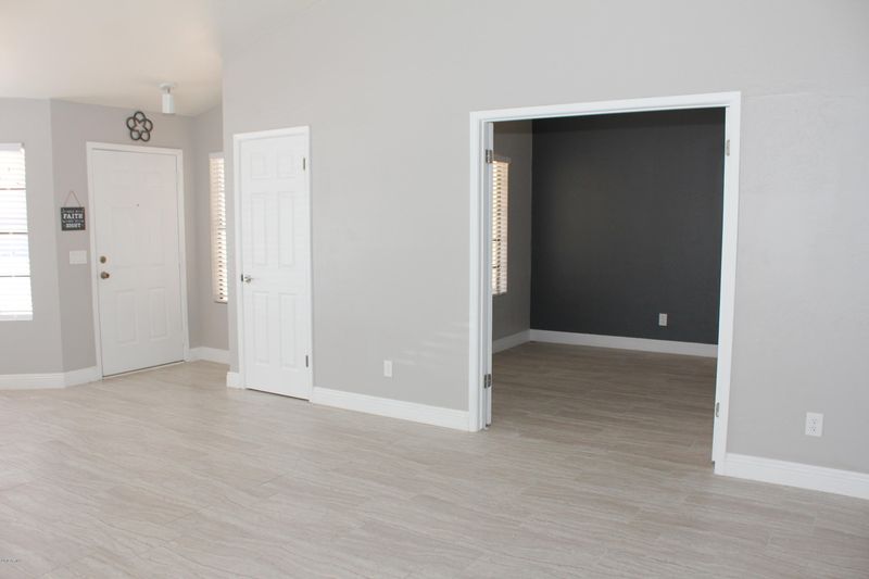 1414 E Hearne Way, Gilbert, AZ 85234