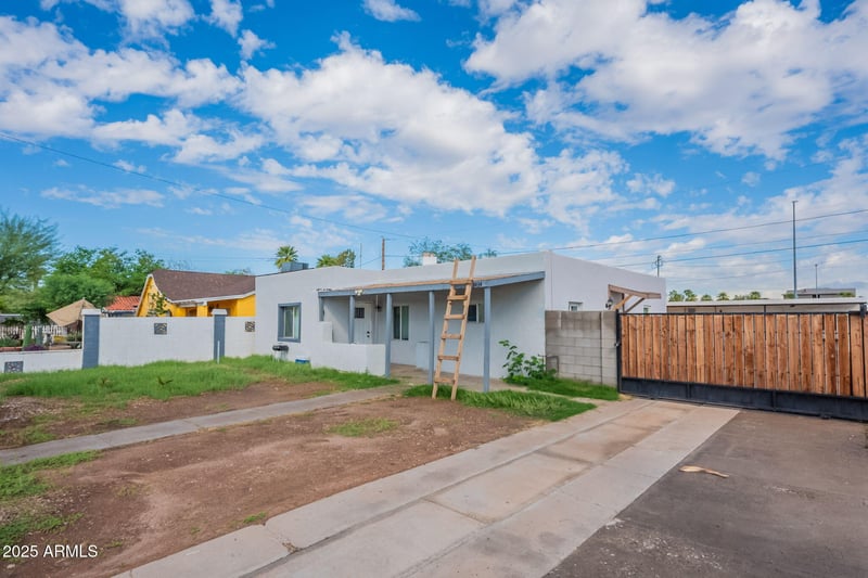 1414 Moreland St, Phoenix, AZ 85006