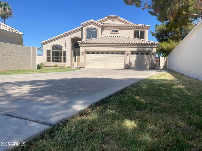 1414 Palmsprings Dr, Gilbert, AZ 85234