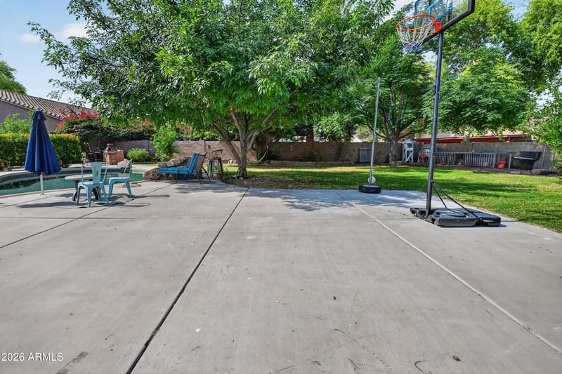 1414 S Sandstone St S, Gilbert, AZ 85296
