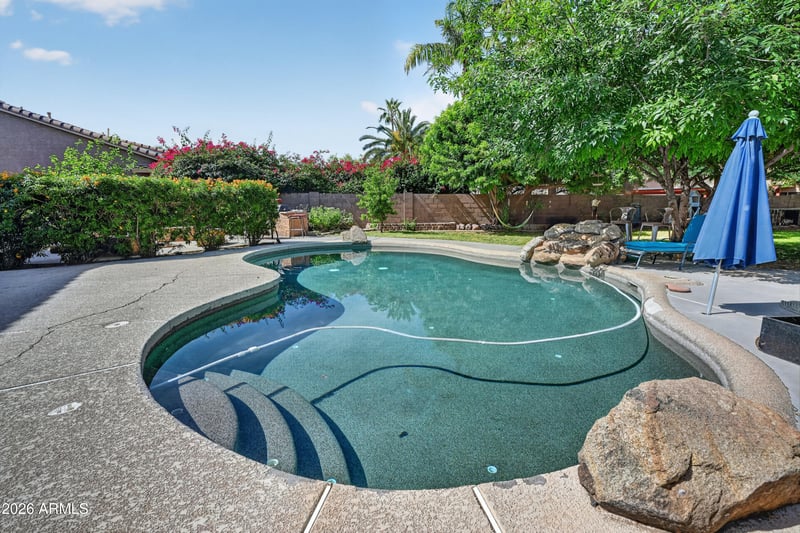 1414 S Sandstone St S, Gilbert, AZ 85296