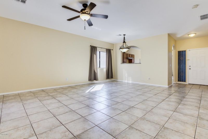 1414 W Carson Rd, Phoenix, AZ 85041