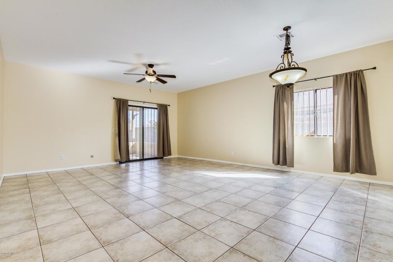 1414 W Carson Rd, Phoenix, AZ 85041