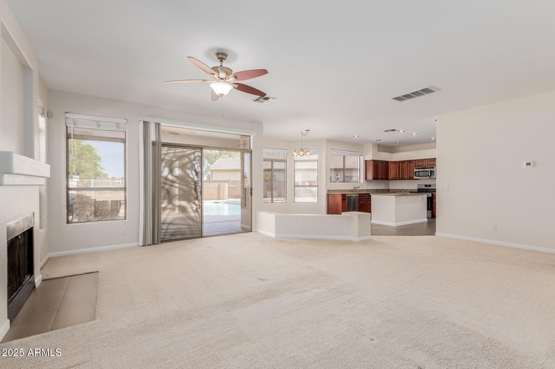 1415 Black Diamond Dr, Gilbert, AZ 85296
