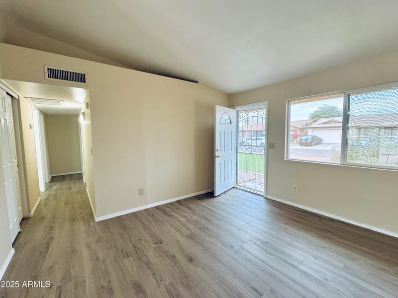 1417 66th Ln, Phoenix, AZ 85043