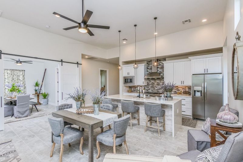 1417 E Clarendon Ave, Phoenix, AZ 85014