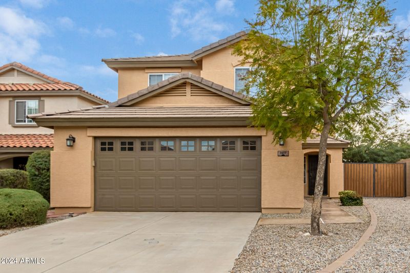 1417 E Rosebud Dr, San Tan Valley, AZ 85143