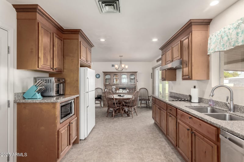 1417 Grand Dr, Apache Junction, AZ 85120