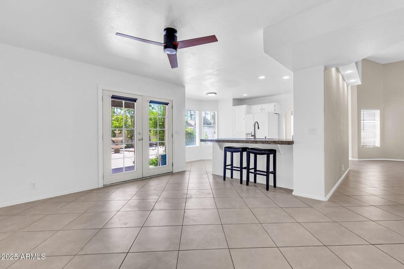 1417 Lake Mirage Ct, Gilbert, AZ 85233