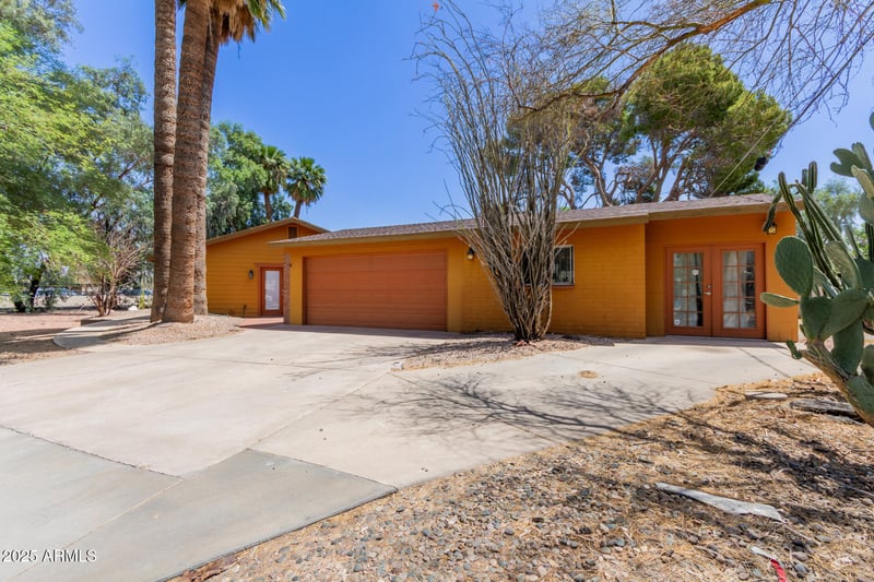 1417 Rose Ln, Phoenix, AZ 85013