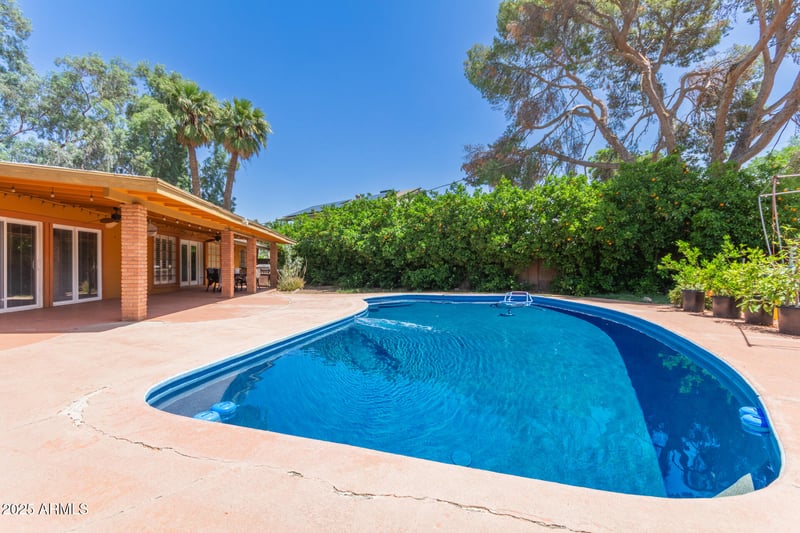 1417 Rose Ln, Phoenix, AZ 85013