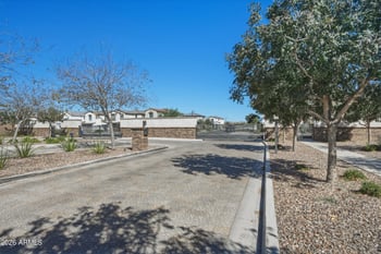 1418 Blue Spruce Ln, Gilbert, AZ 85298