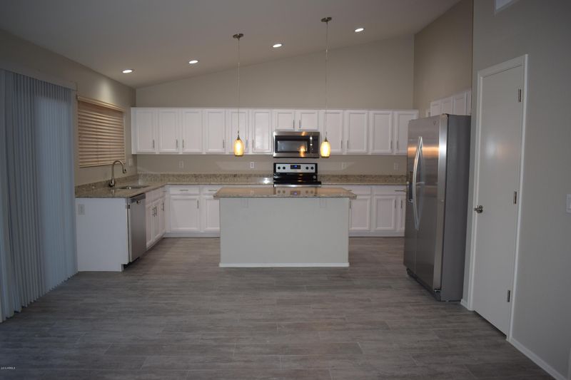 1418 E Darrel Rd, Phoenix, AZ 85042