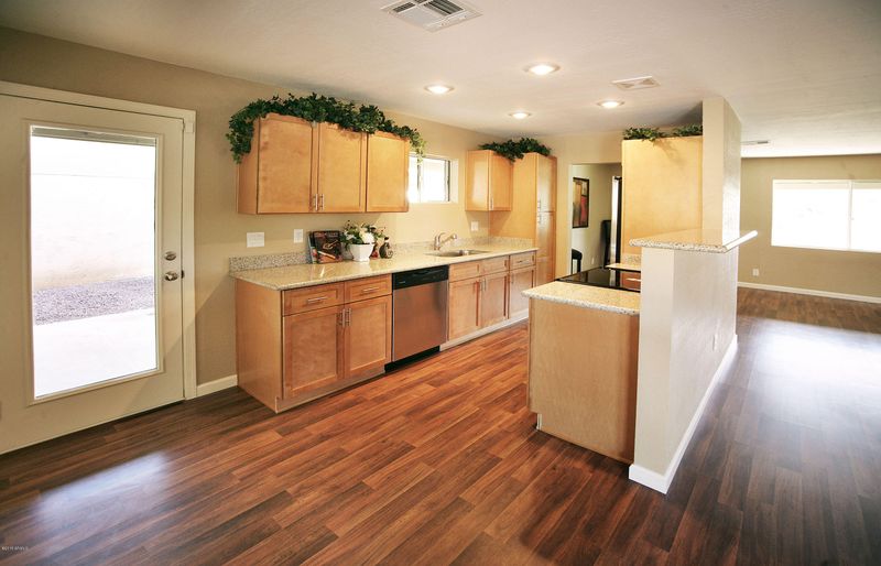 1418 E Royal Palm Rd, Phoenix, AZ 85020
