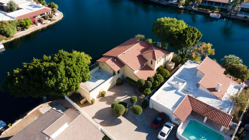 1418 E Steamboat Bend Dr, Tempe, AZ 85283