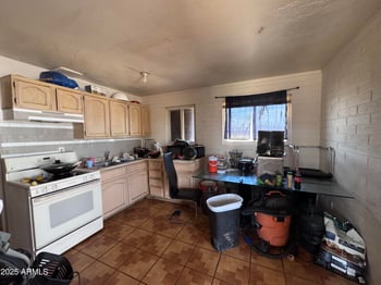 1418 La Salle St, Phoenix, AZ 85040