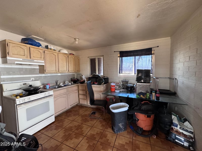 1418 La Salle St, Phoenix, AZ 85040