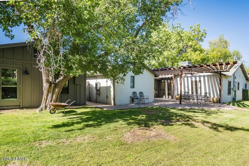 1418 S Grandview Dr S, Tempe, AZ 85281