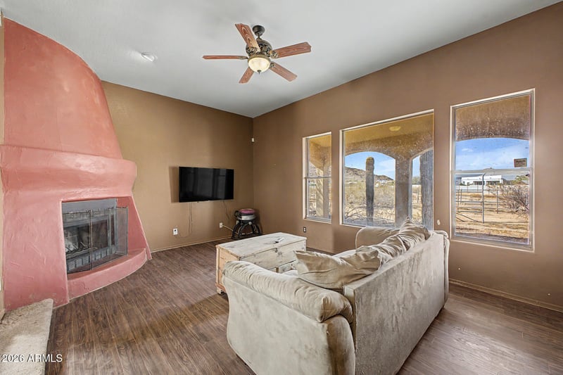 1418 W Virgil Dr, San Tan Valley, AZ 85144
