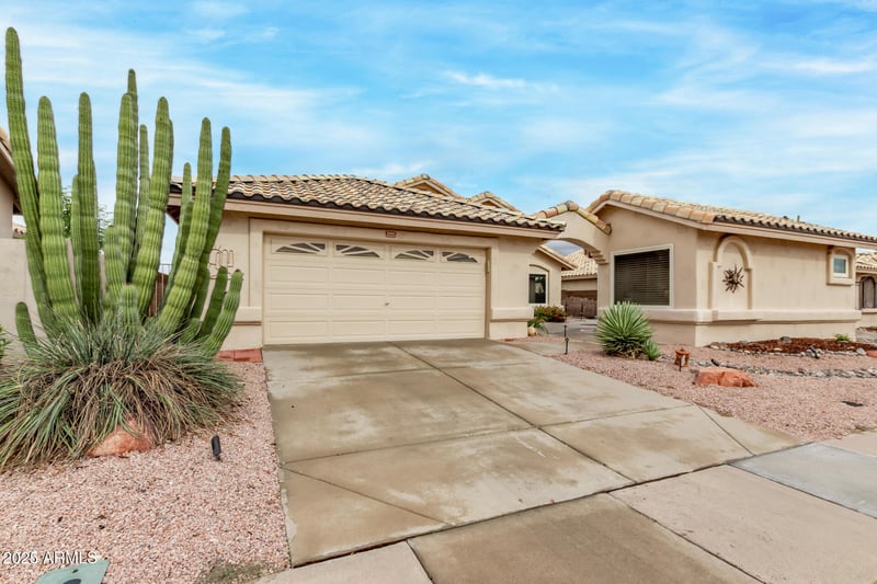 14194 Mountain Laurel Trl, Surprise, AZ 85374