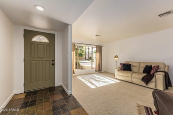 142 Voltaire Ave, Phoenix, AZ 85022