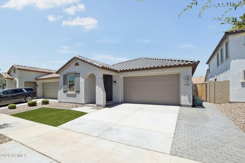 1420 Macaw Dr, Queen Creek, AZ 85140