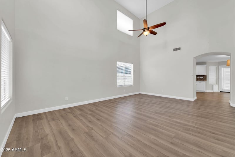 14200 Larkspur Dr, Surprise, AZ 85379
