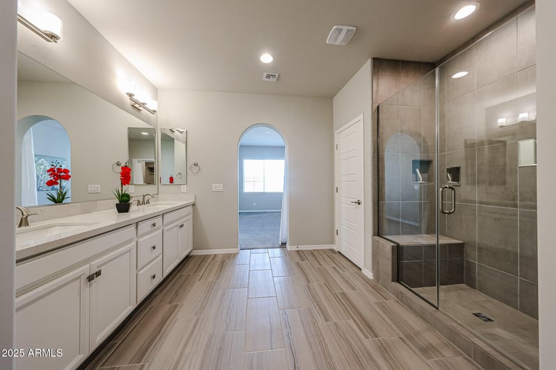 14200 Village Pw #113, Litchfield Park, AZ 85340