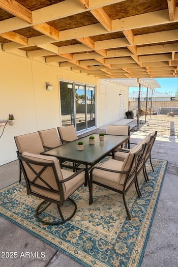 14202 Lakeforest Dr, Sun City, AZ 85351
